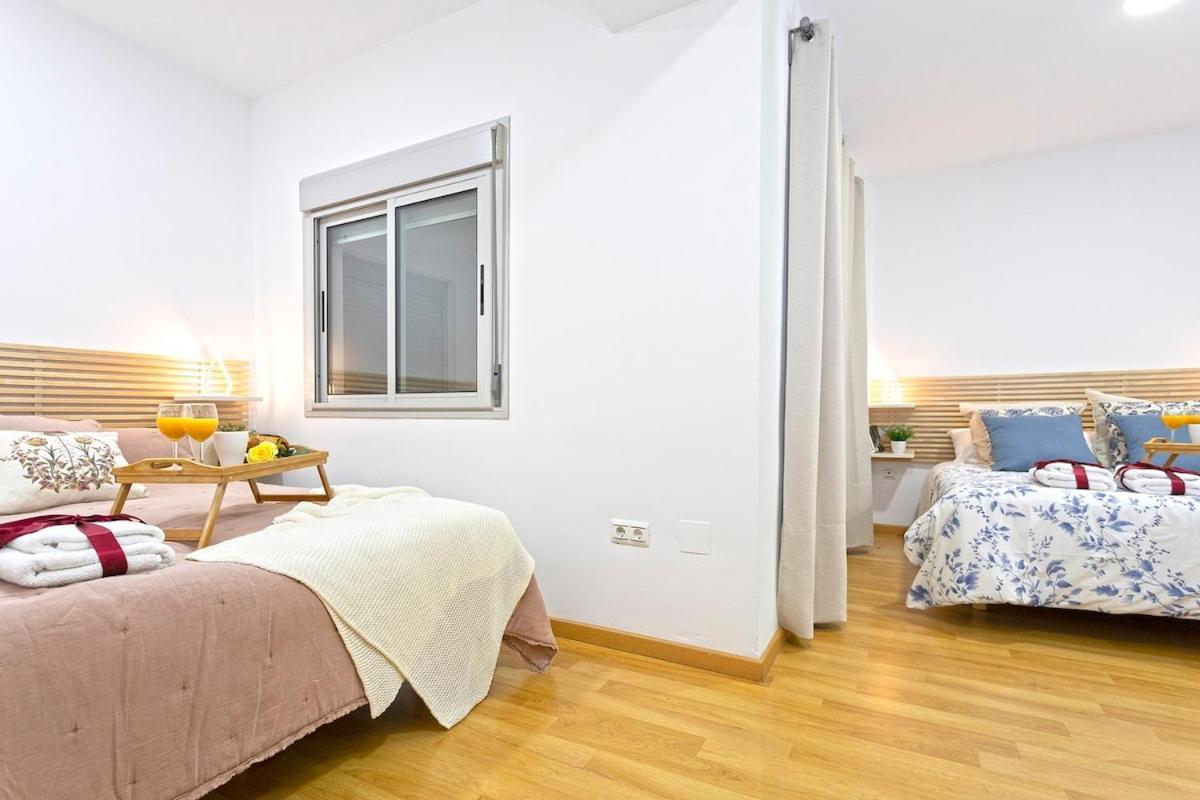 -malagasunapts- Fashion Historical Centre