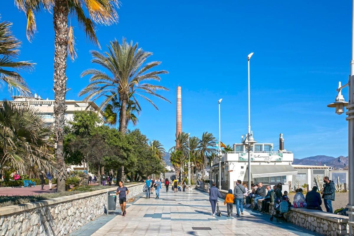 -malagasunapts- West Seafood & Relax * Malaga