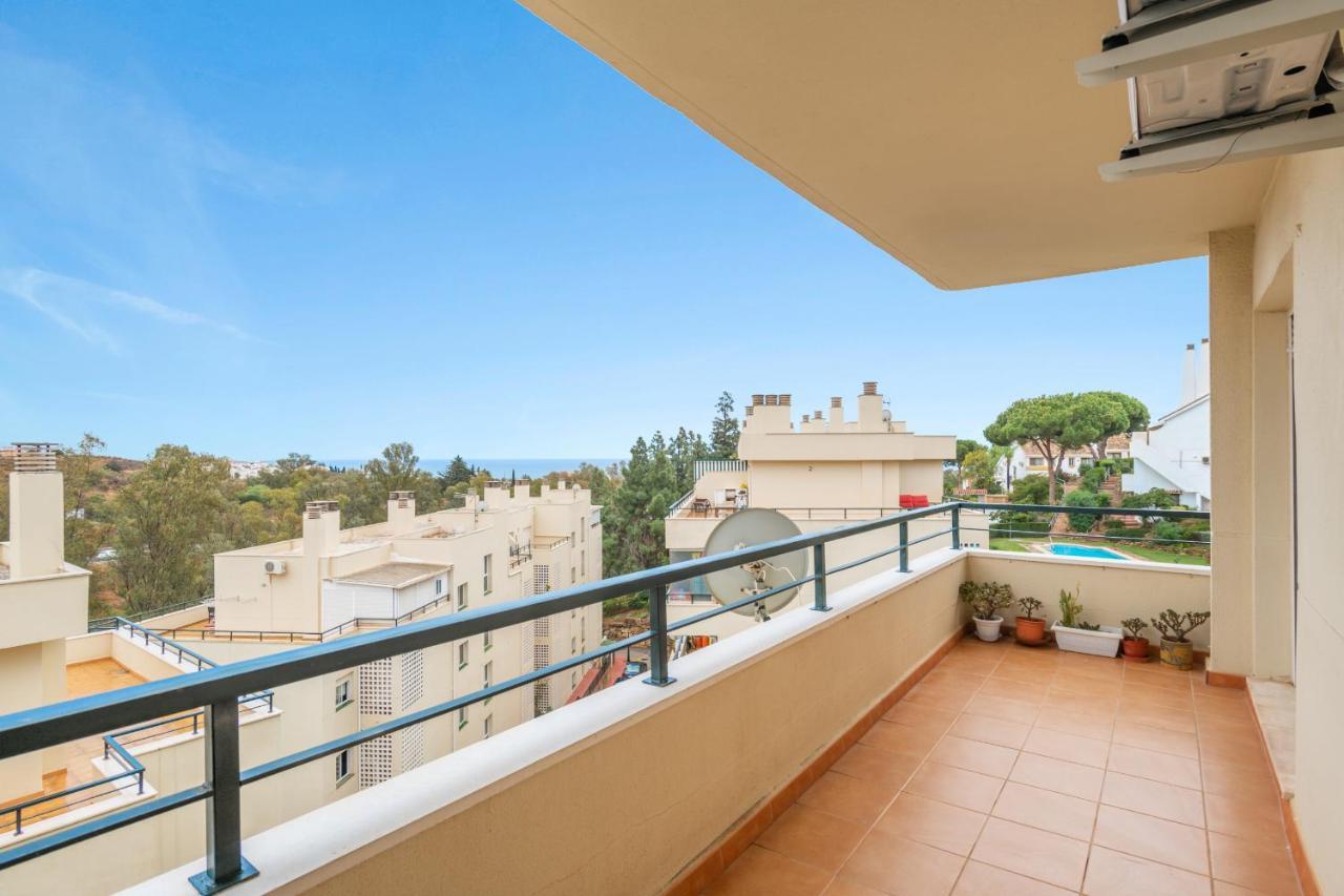 Renthas Calahonda Apartment Malaga