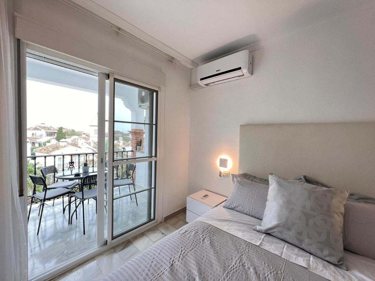 Malagatravelbook Piscina Y Parking Gratis Malaga