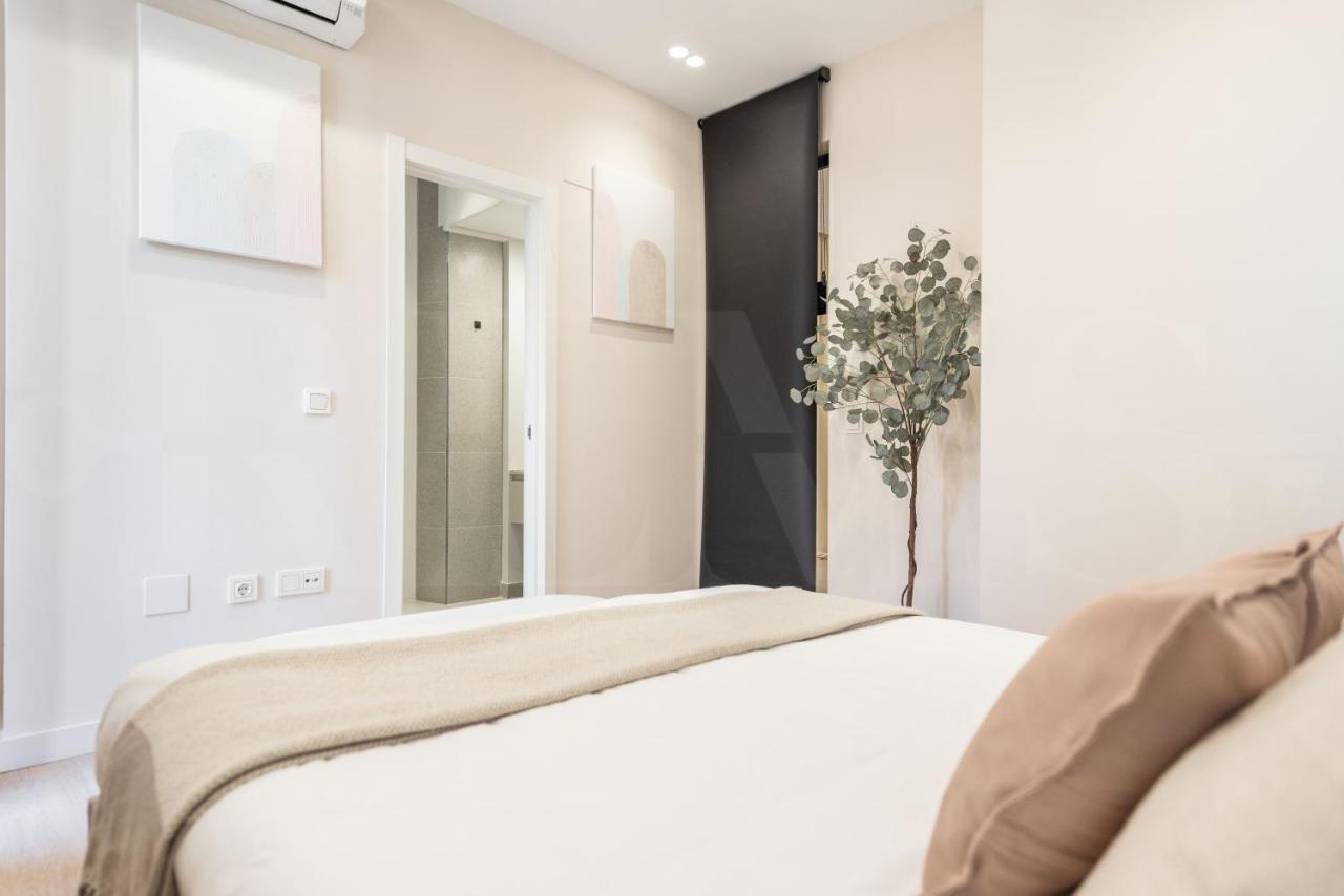 Apartment Sophisticated With Balcony & Views By Rems Malaga