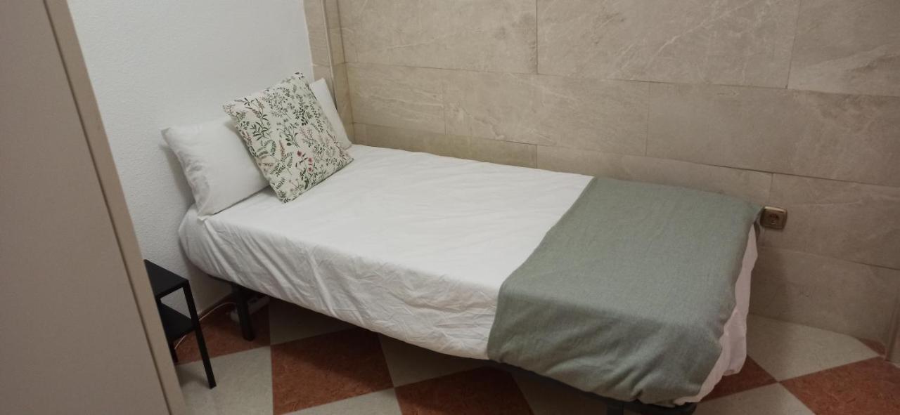 Acogedor Apartamento ¡a 10 Minutos Del Centro De Malaga!