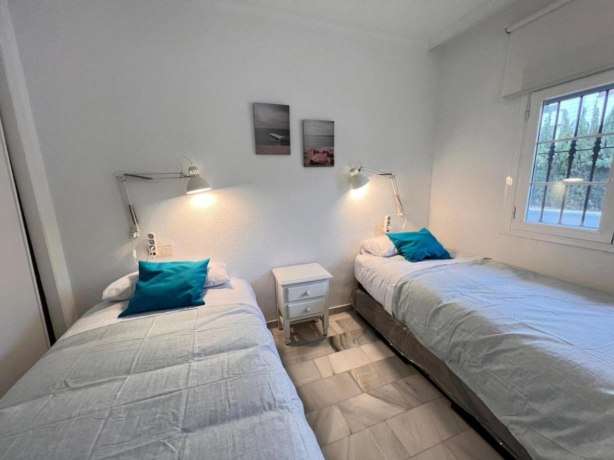 Malagatravelbook Piscina Y Parking Gratis * Malaga