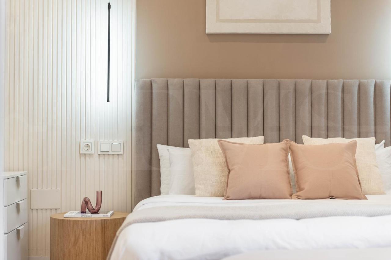 Sophisticated With Balcony & Views By Rems Apartment