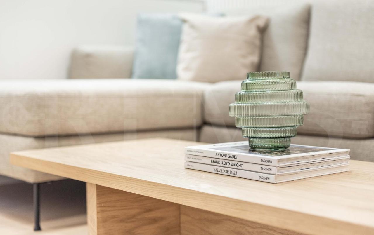 Sophisticated With Balcony & Views By Rems Malaga