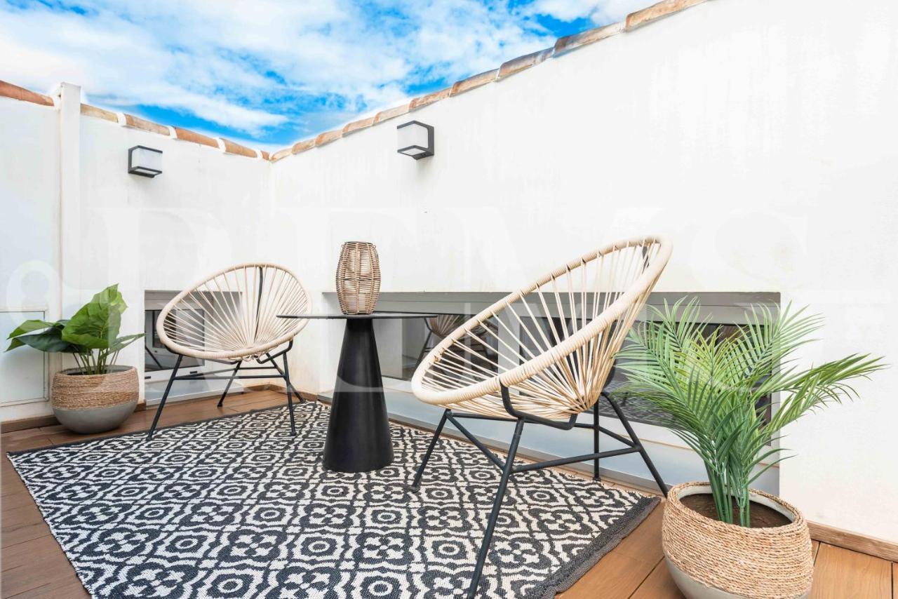 Penthouse With Private Rooftop In The Heart Of By Rems Málaga