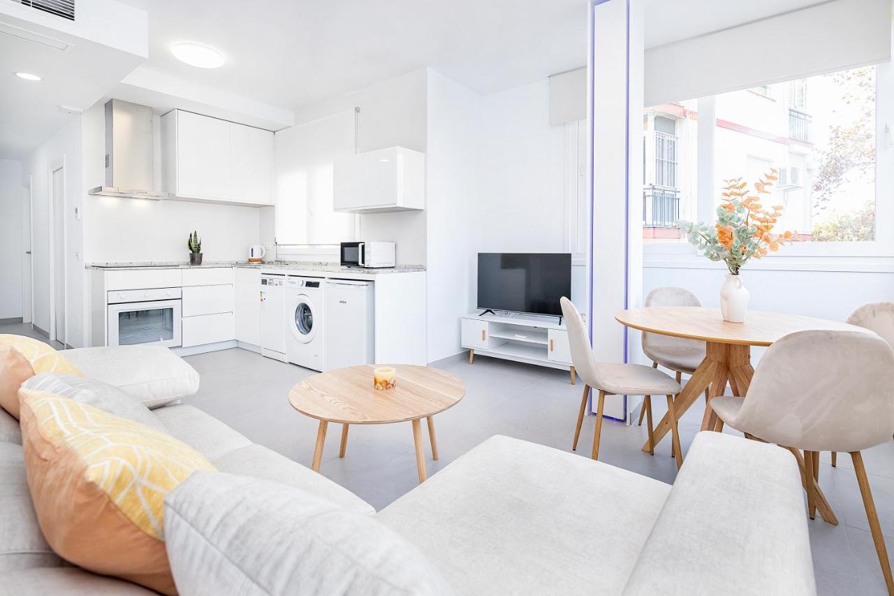 Apartment The First Patrocinio Center *