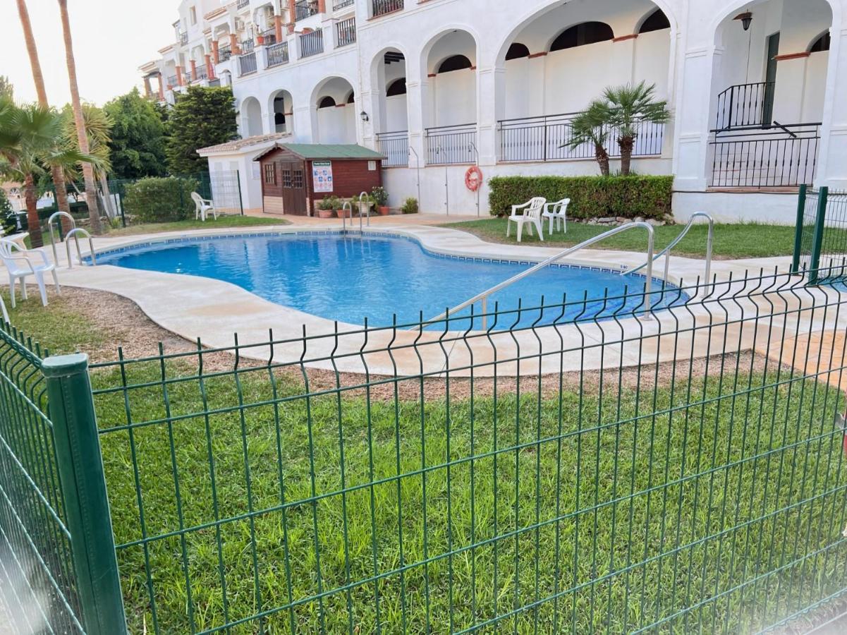 Malagatravelbook Piscina Y Parking Gratis * Malaga