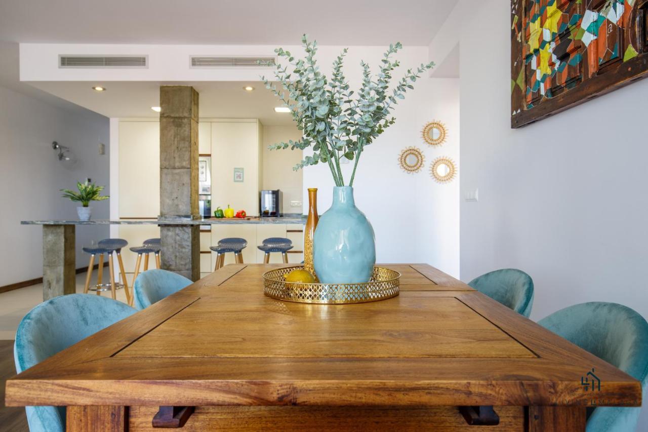 Living4malaga Theatre Square Terrace Apartment Malaga