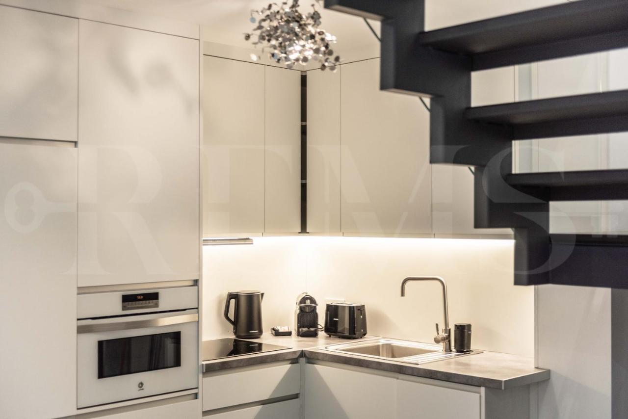 Contemporary Luxe Duplex In The Heart Of By Rems Malaga