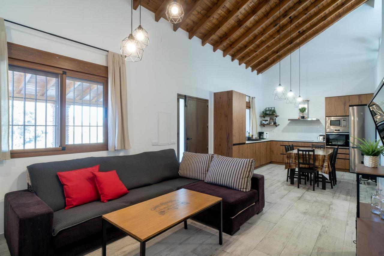 De Diseno Con Piscina Y Barbacoa Vakantiehuis