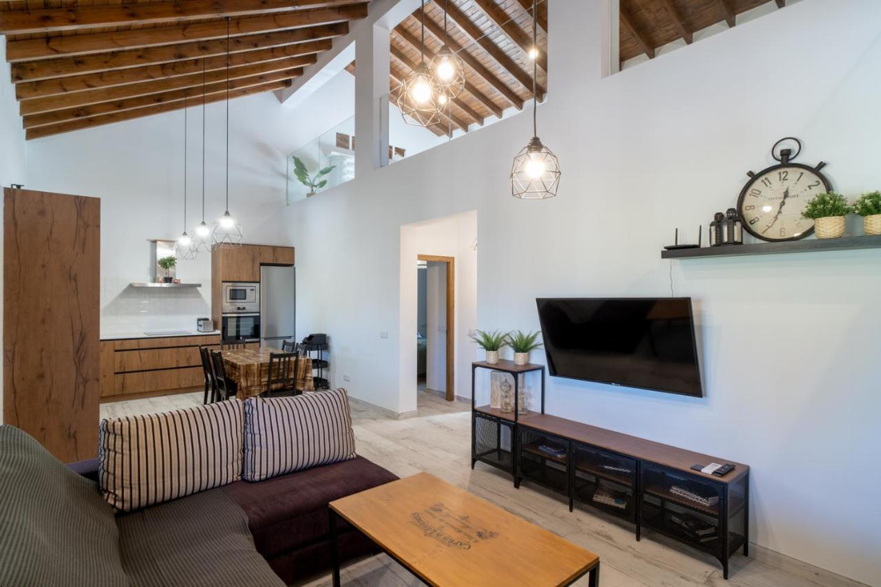 De Diseno Con Piscina Y Barbacoa Vakantiehuis
