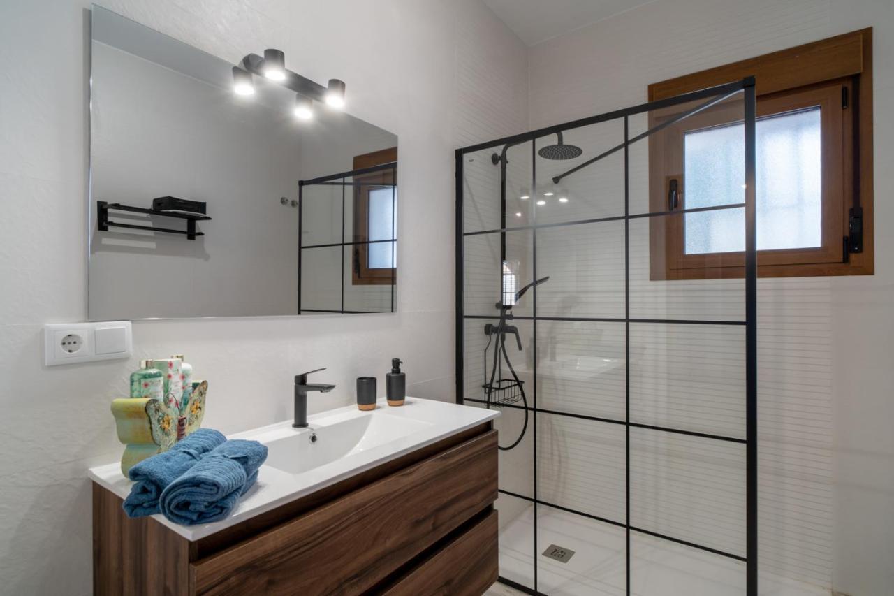 De Diseno Con Piscina Y Barbacoa Vakantiehuis Málaga