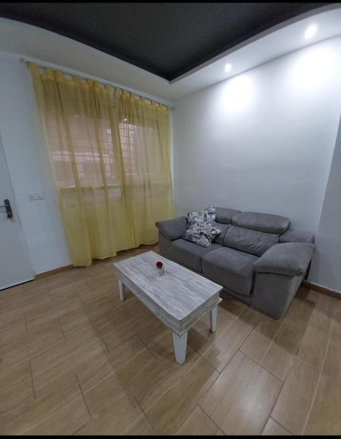 Drolly Apartment *