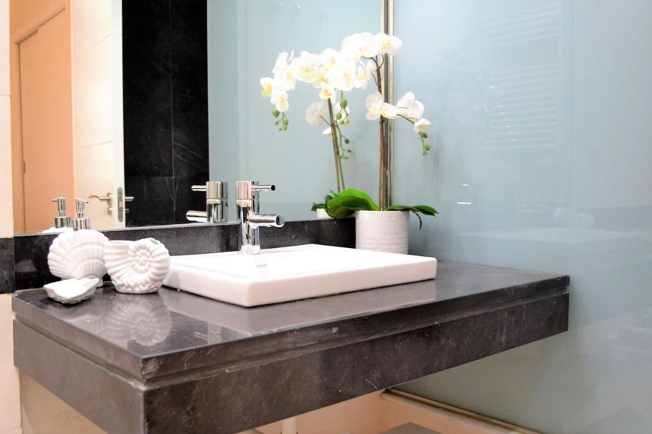 Apartamento Coqueto Apartamento Junto A La Catedral De Málaga. *