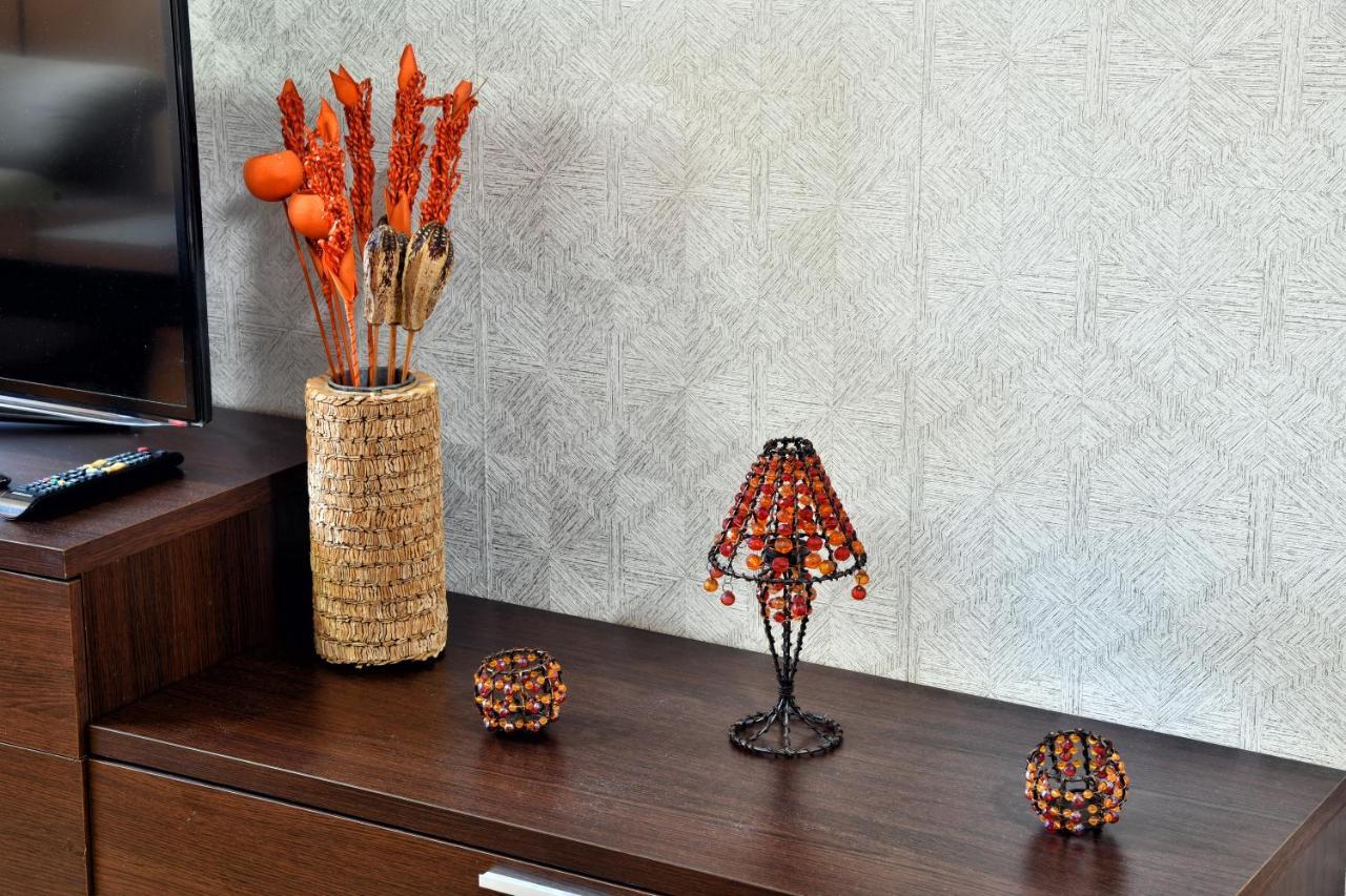Wonderstays La Estacion Apartment