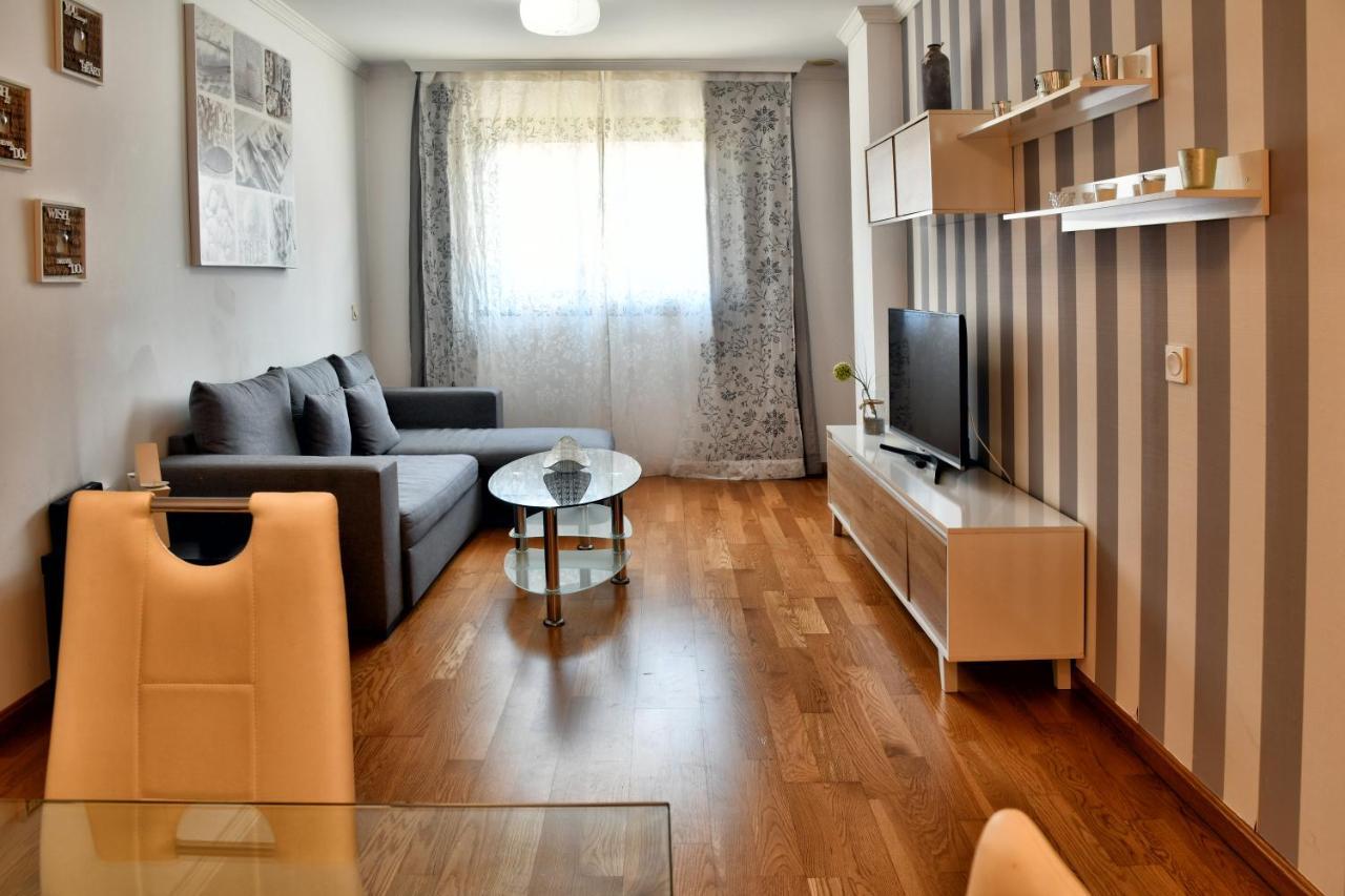 Wonderstays La Estacion *