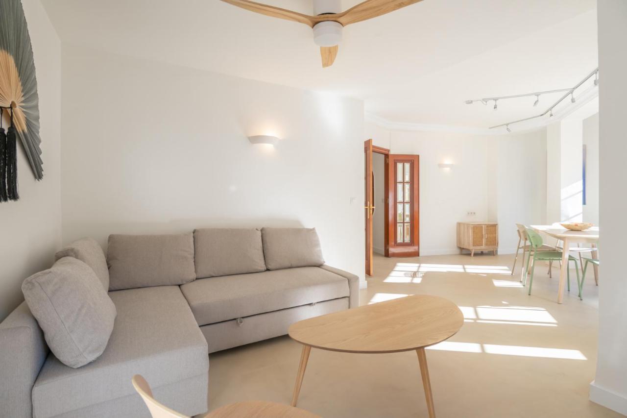 Apartment Amplio Apartamento Trinidad By Renthas Malaga