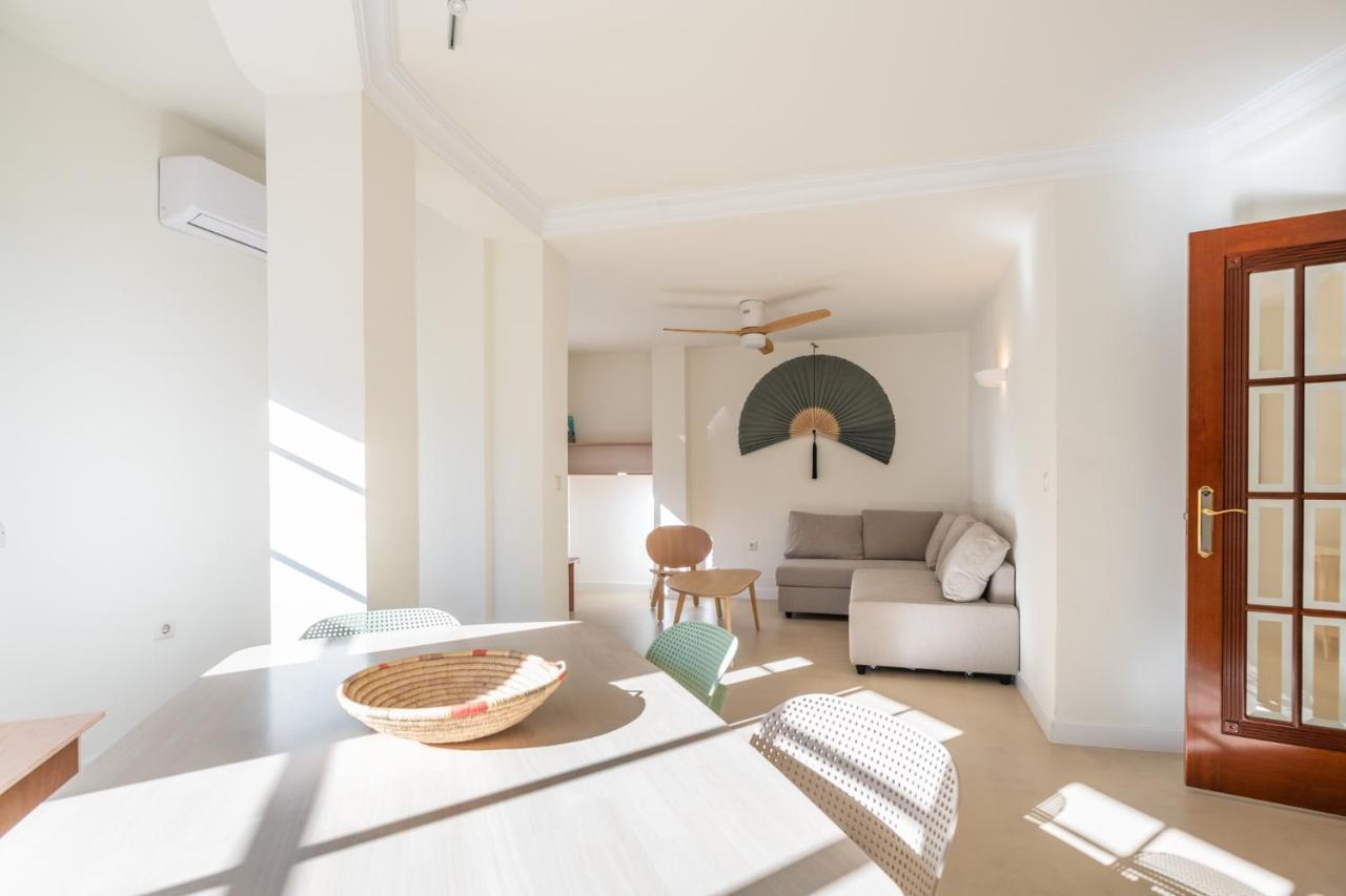 Amplio Apartamento Trinidad By Renthas * Malaga