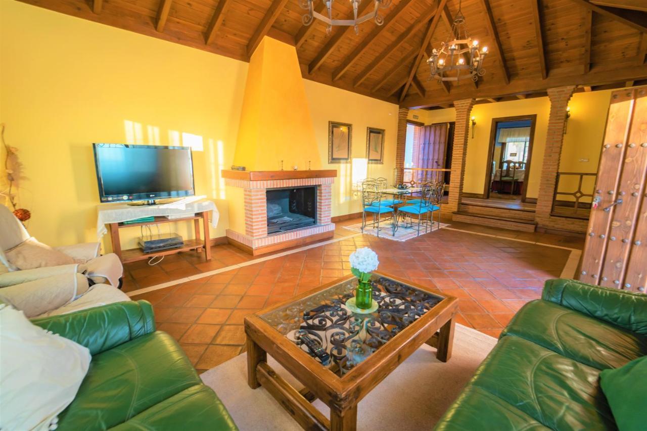 Apartment Casa Rural Los Menhires Malaga