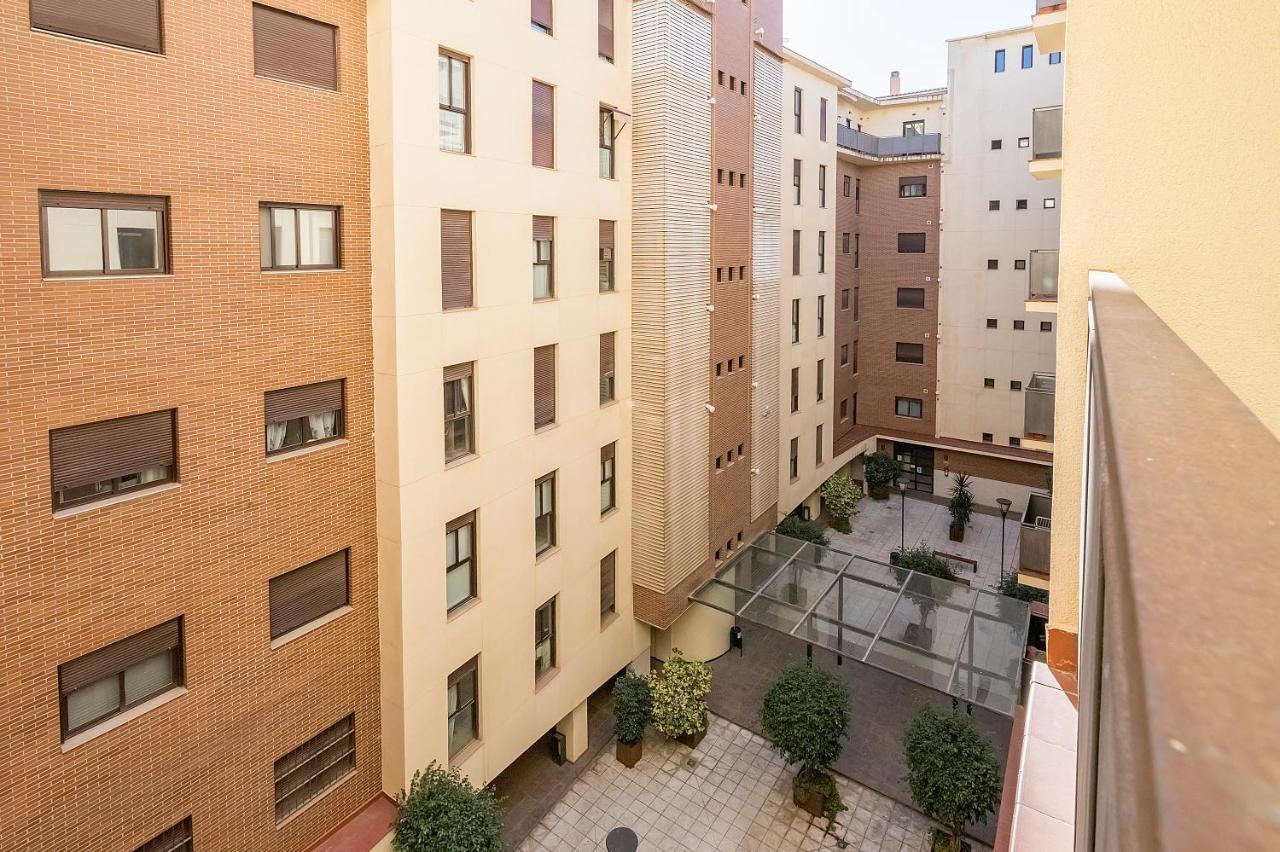Bhost - Colon Málaga