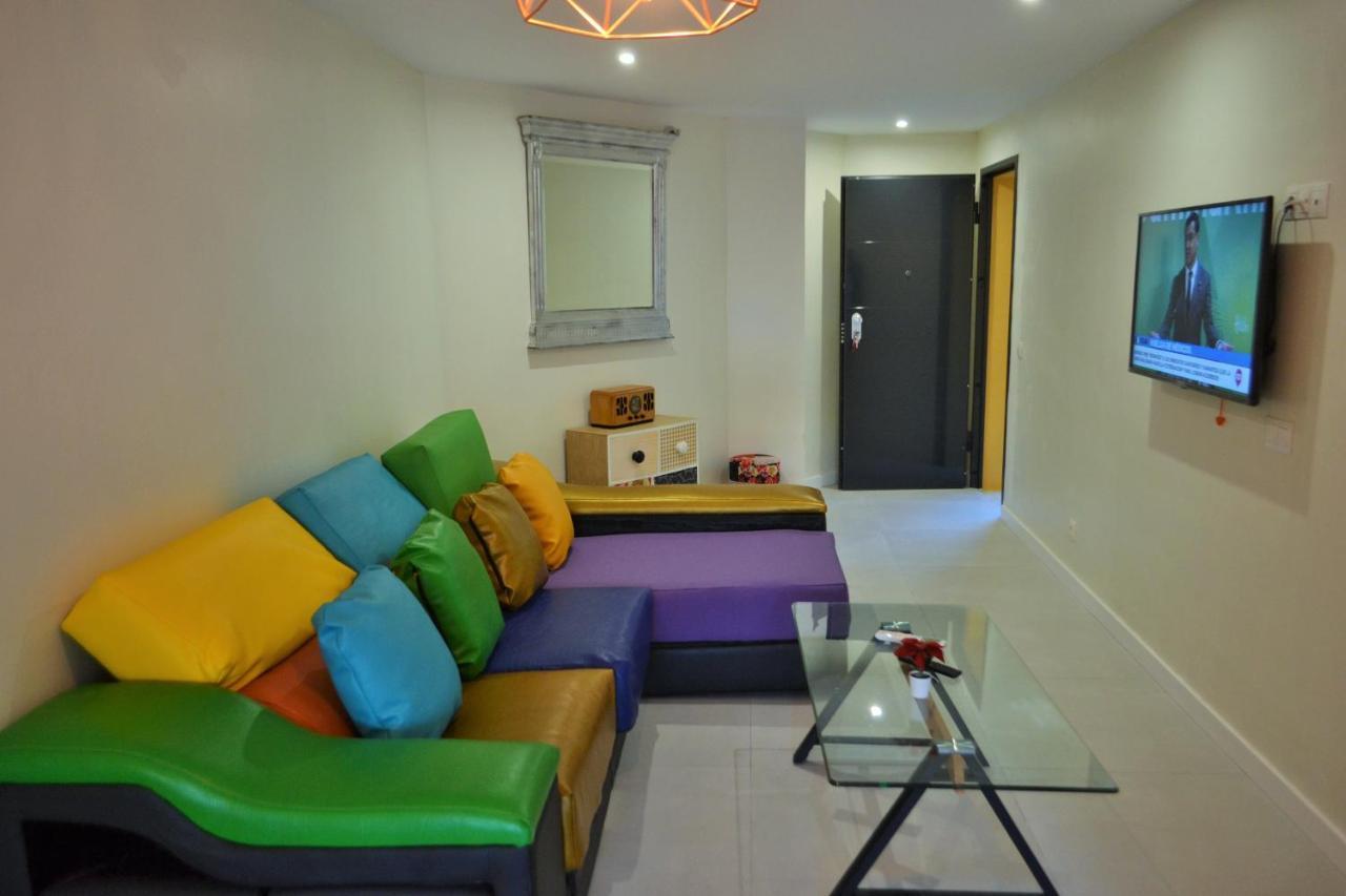 Centro Hospitales Garage Apartment