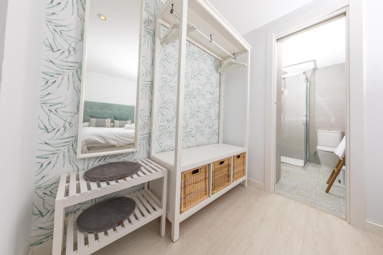 Carreteria, Central, Cosy With An Andalusian Patio Apartment *