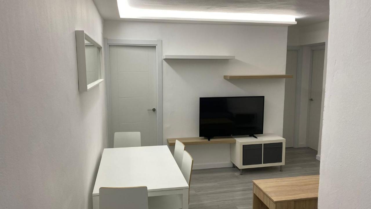 Appartement Fantastico Bajo Con Patio Junto A La Playa Málaga