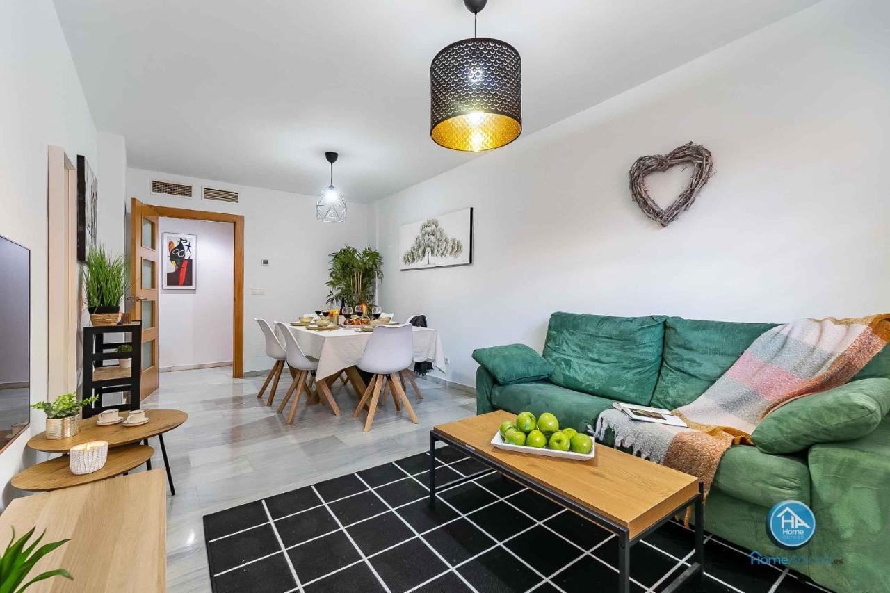 Appartement Bajo Urbano Boutique En Carlos Haya Con Terraza Y Parking *