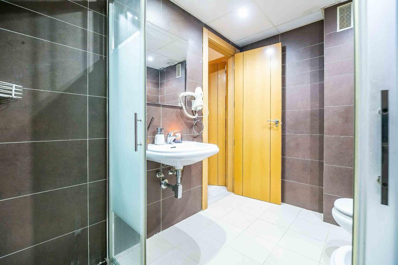 Apartment Carlos Haya Beautiful With Parking Malaga