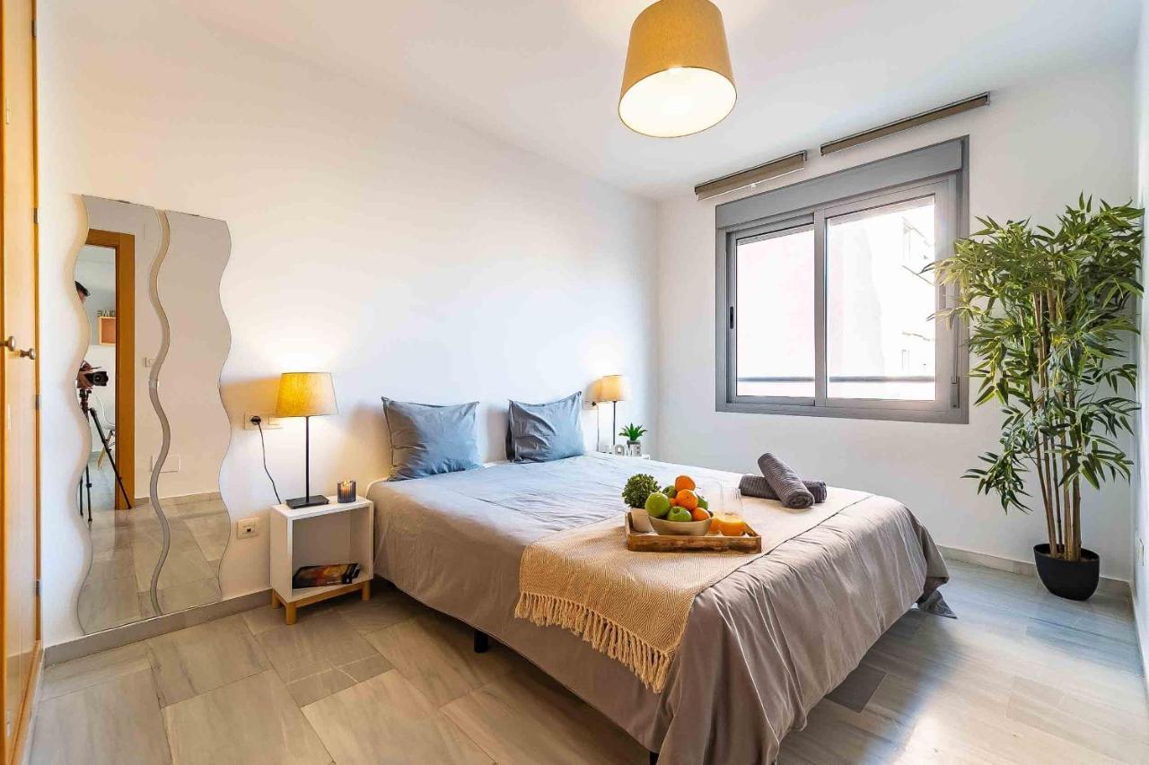 Carlos Haya Beautiful With Parking Apartment Malaga