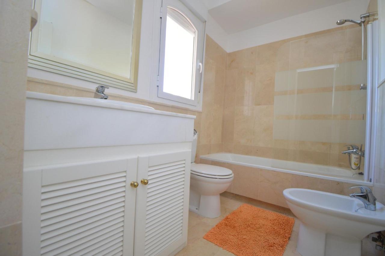 Lomas De Riviera 3 Bed Townhouse Malaga