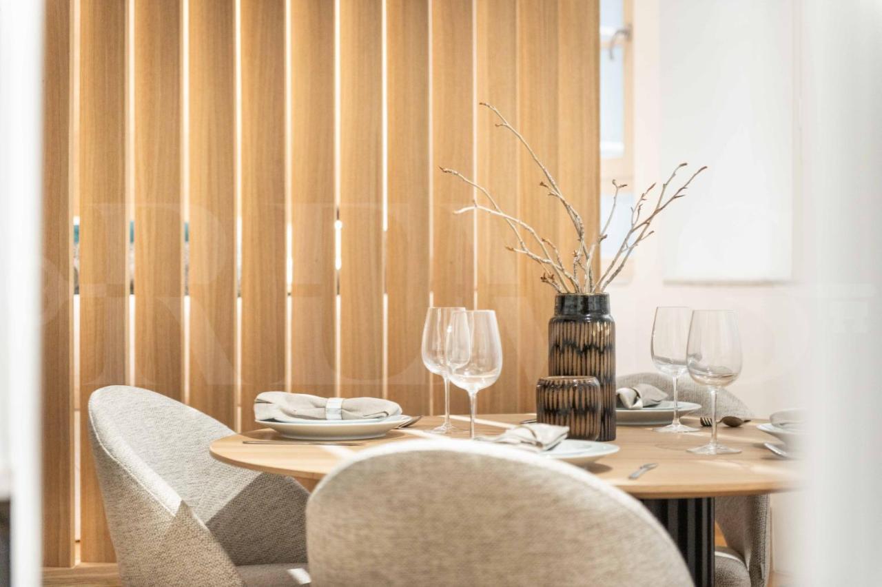 Elegant In The Heart Of By Rems