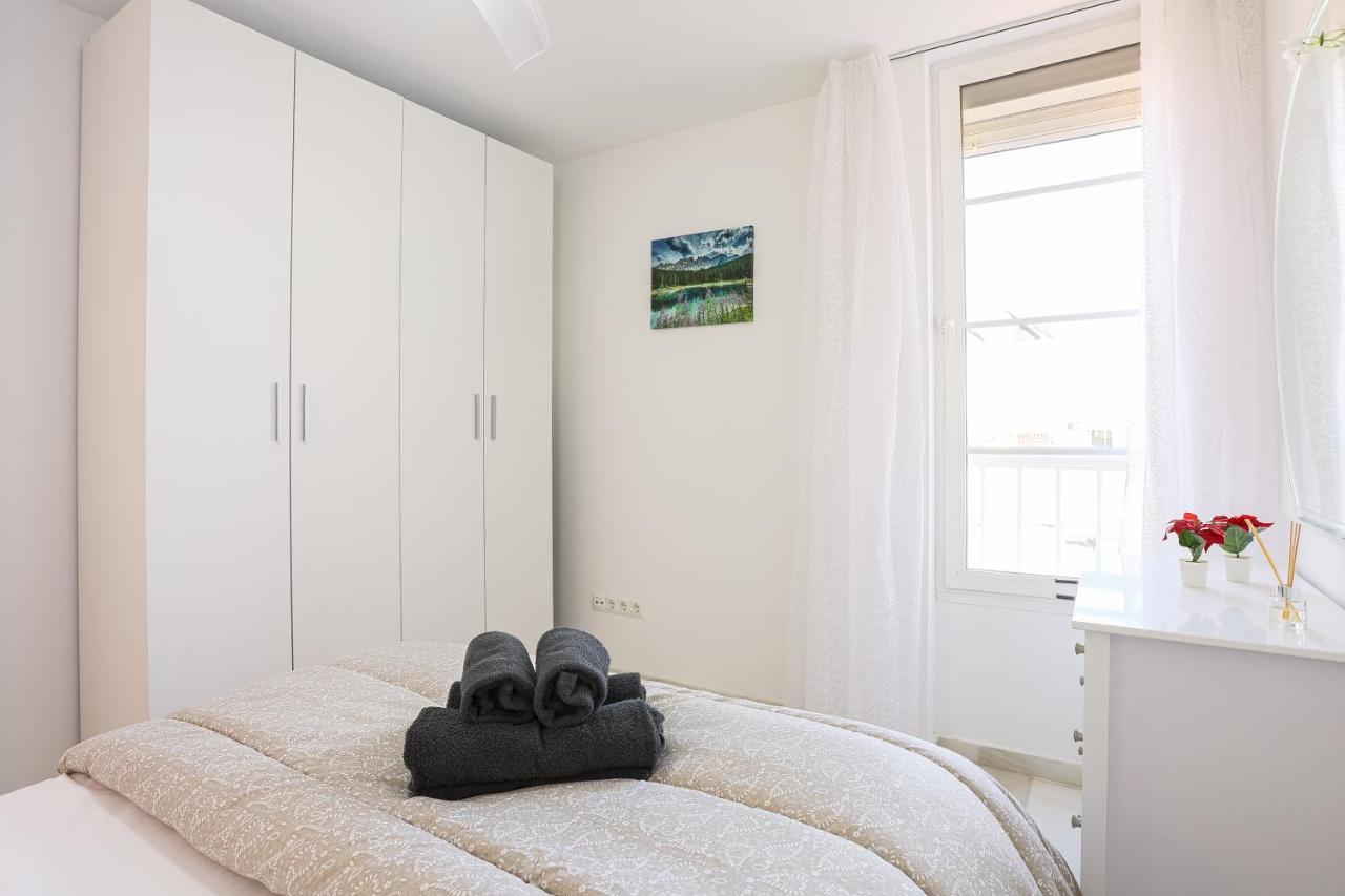 Apartamento Holidays2malaga Montesa 700m From The Rooftop Terrace Málaga