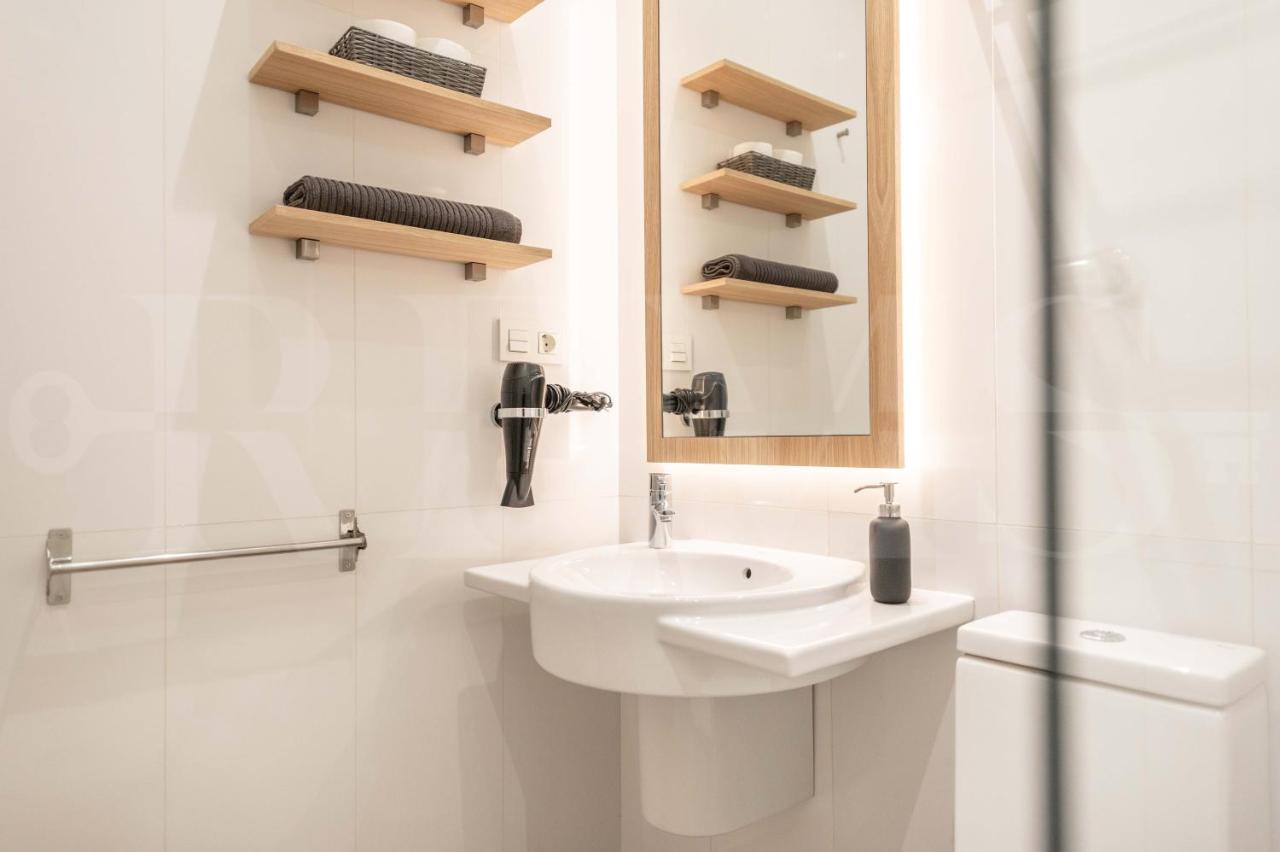 Classy In The Heart Of By Rems Apartamento *