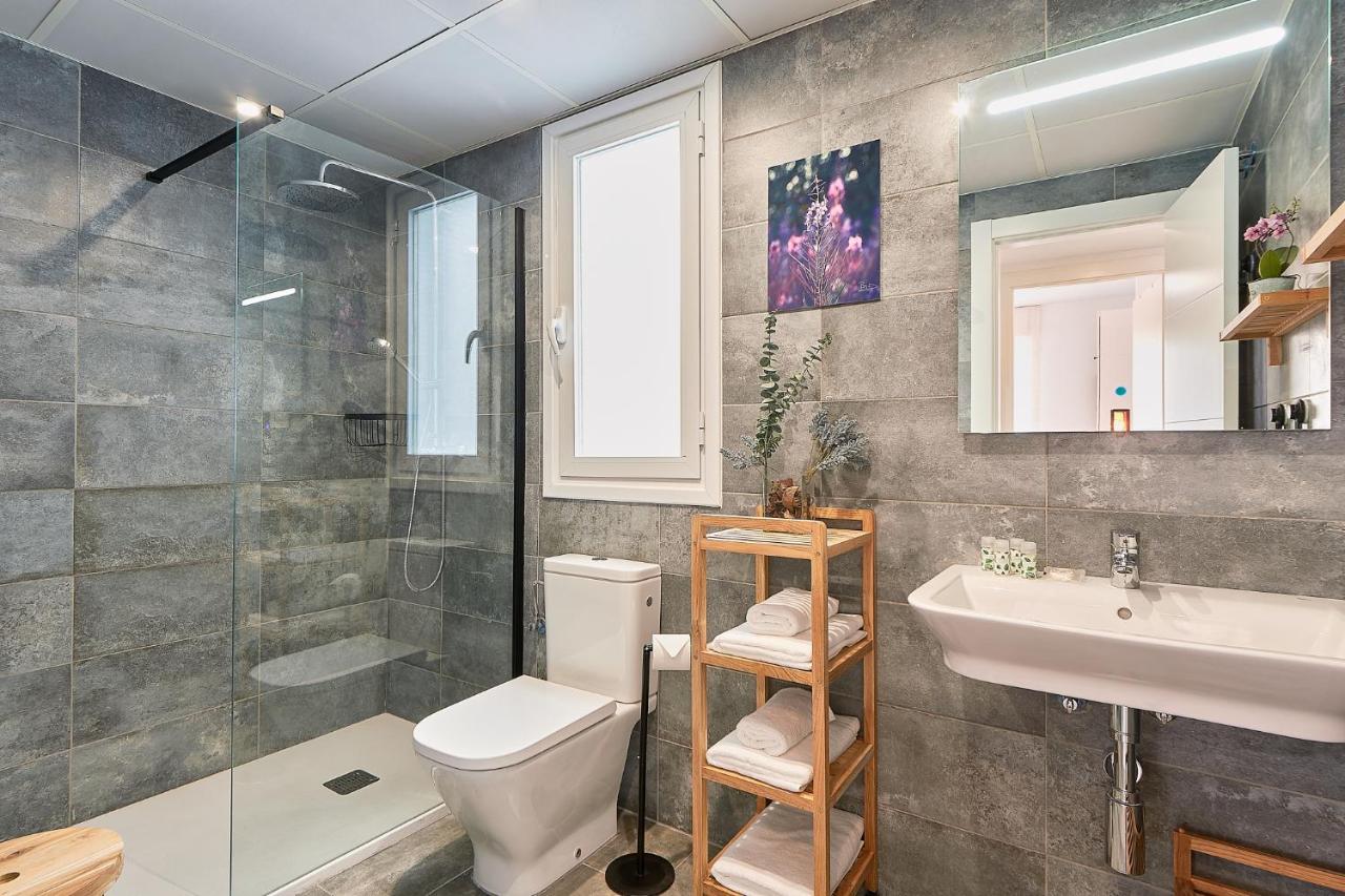Work & Huelin Apartment