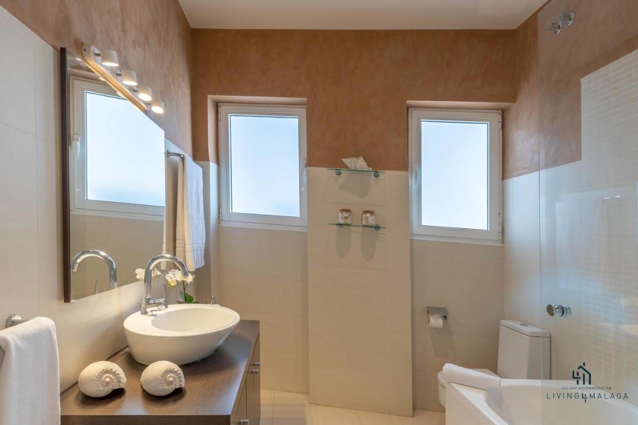 Living4malaga Majestic Granada Street * Malaga
