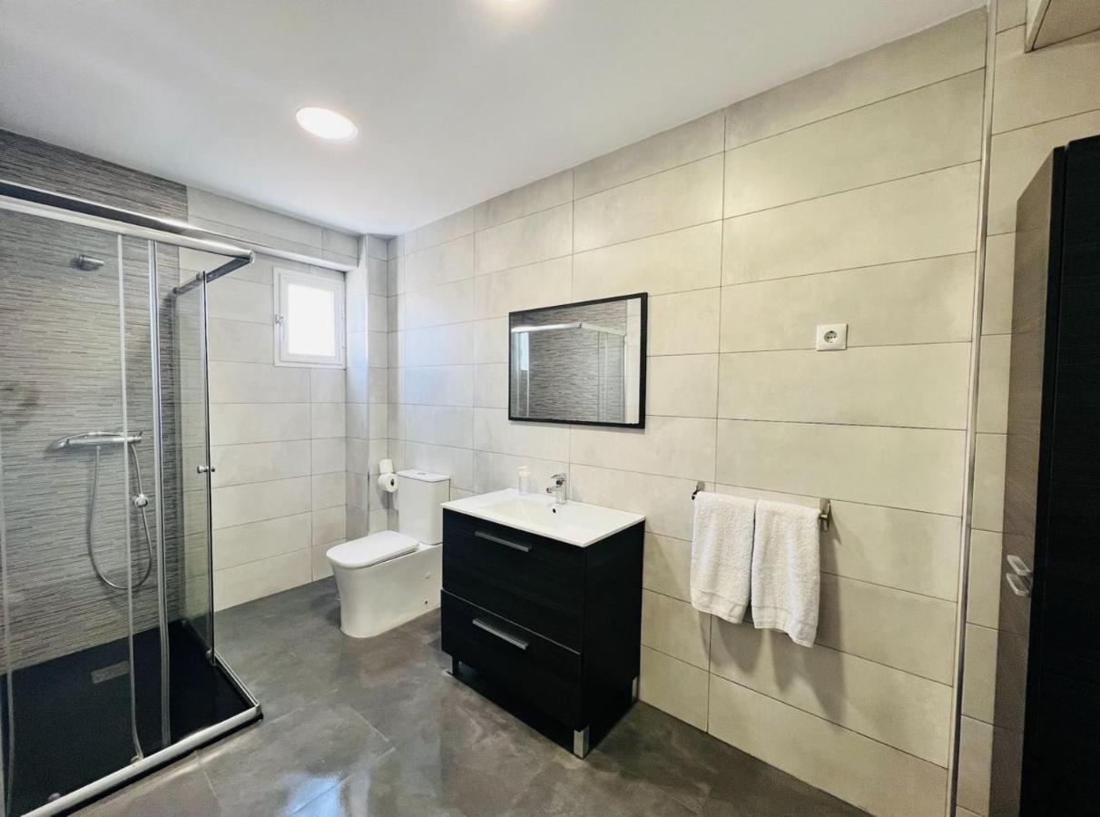 Holidays2malaga 2 Bedroom Armengual De La Mota Close Shopping Center Apartment Malaga