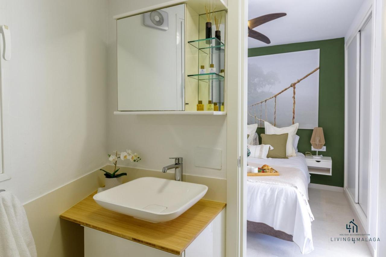 Apartment Living4malaga Sea View Deluxe *