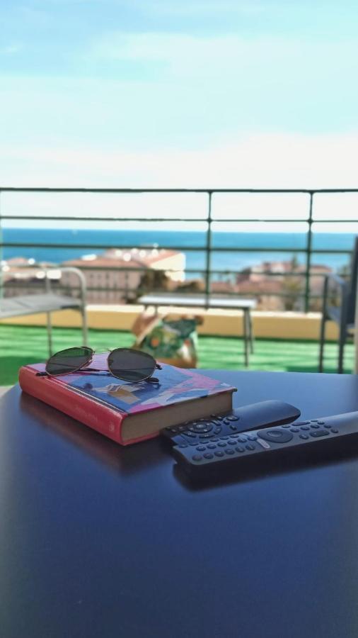 Sunshine Vistas Al Mar Apartment