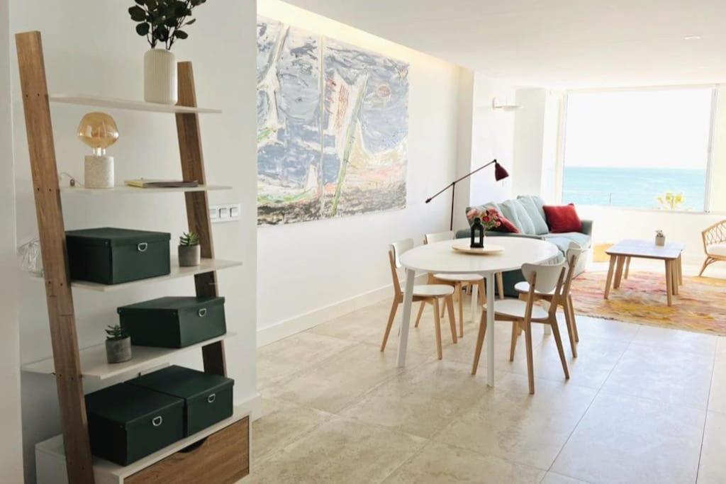 Apartment Moderno Y Completo Frente Al Mar Malaga