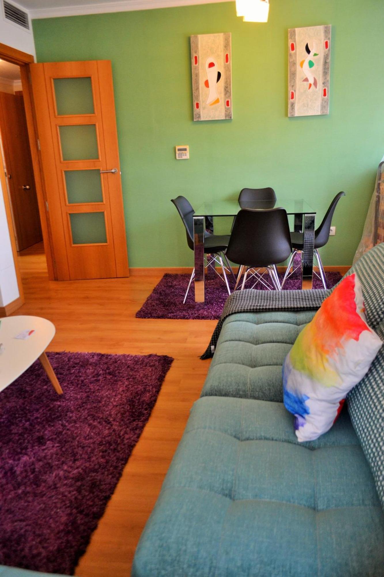 Hospitales Y Centro Suites Salmeron Apartment Malaga
