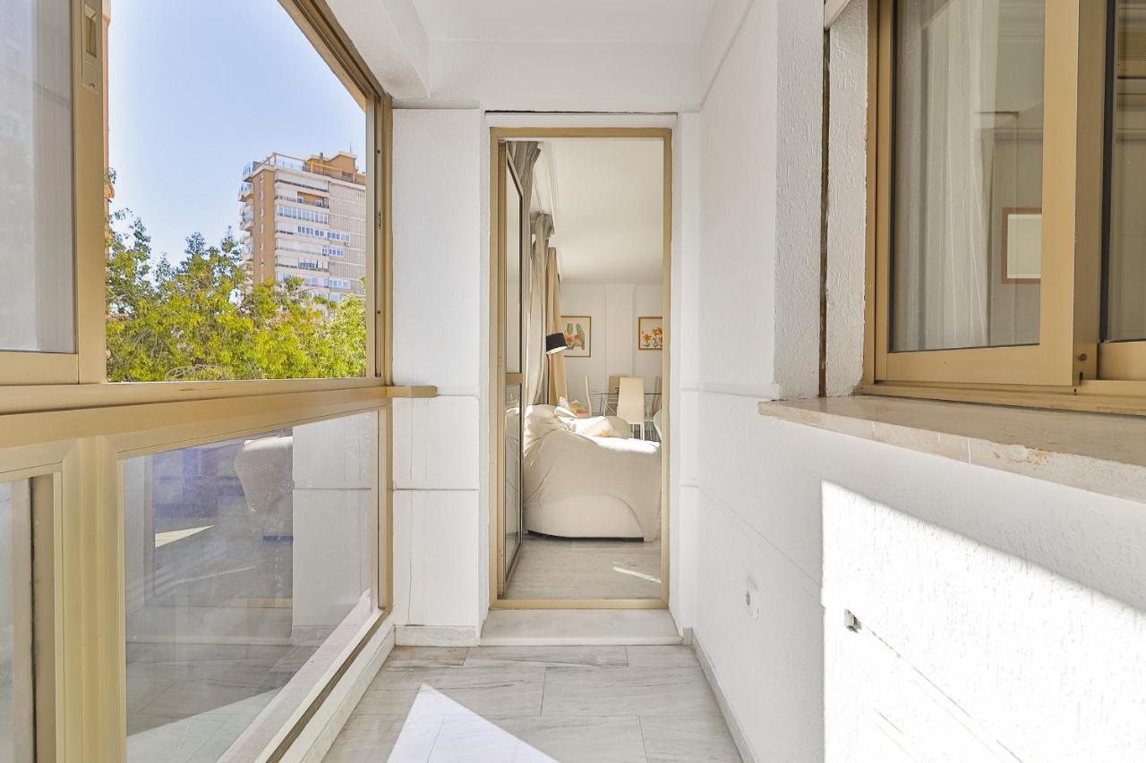 C9 Roomy Luminous 5 Bedroom In Town Apartamento
