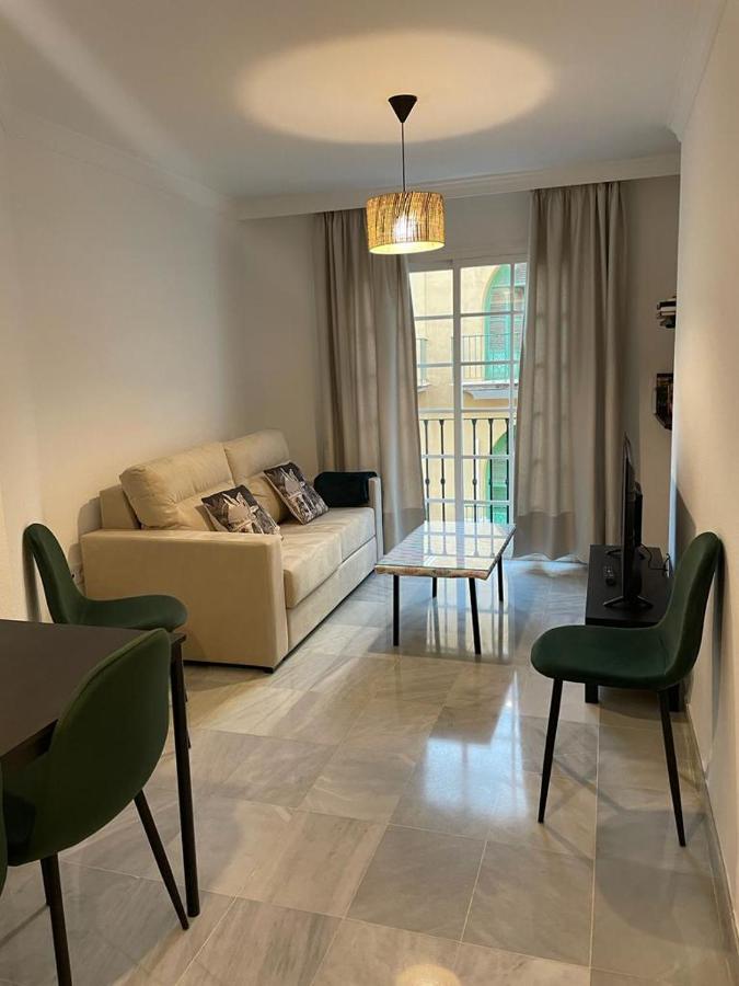 Exclusive Malagueta Beach Apartment *