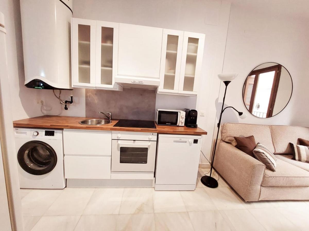 Dona Elvira Carreteria Apartment *