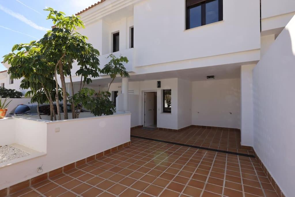 Stunning Modern Townhouse In Riviera Del Sol Apartment Málaga