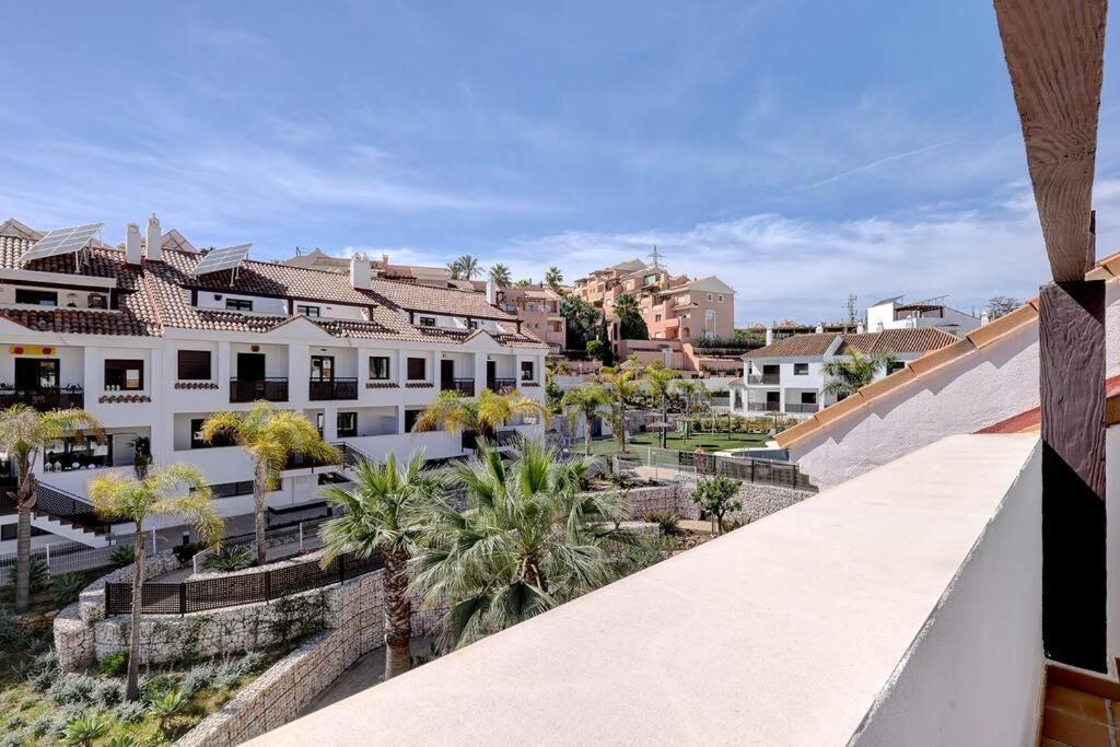 Apartment Stunning Modern Townhouse In Riviera Del Sol Málaga