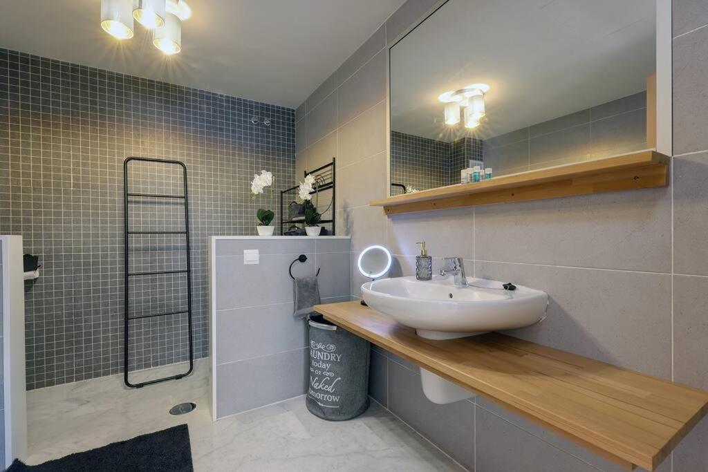 Apartment Stunning Modern Townhouse In Riviera Del Sol Málaga