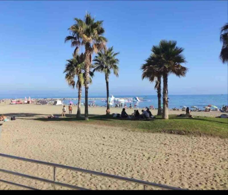 Casa Malaguena A Pie De Playa Malaga