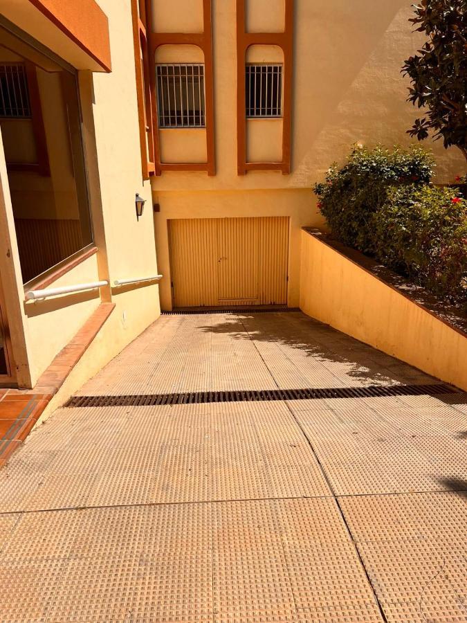 Apartamento Pedregalejo Playa, Piscina Y Parking Málaga